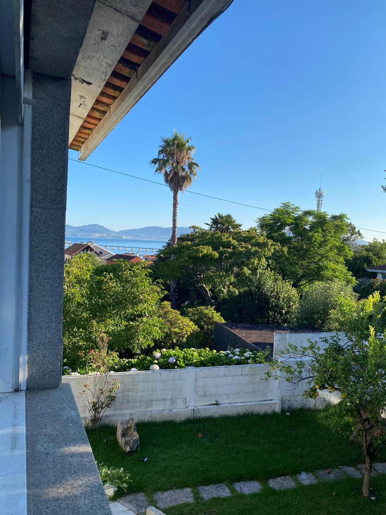 Chalet Adosado Independiente En Vigo - Canido Oya Eksteriør billede